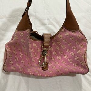 Dooney & Bourke Logo shoulder hobo pink bag